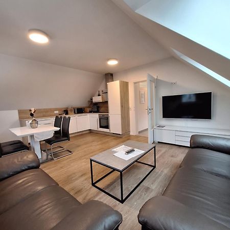 Murtal Appartement Groessingblick Top 5 Zeltweg Exterior foto